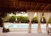 Pool-house-et-les-drapes---copie