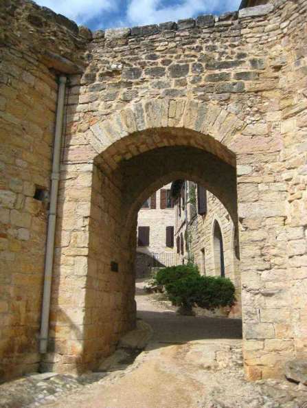 Bâtiment du village médiéval de Puycelsi